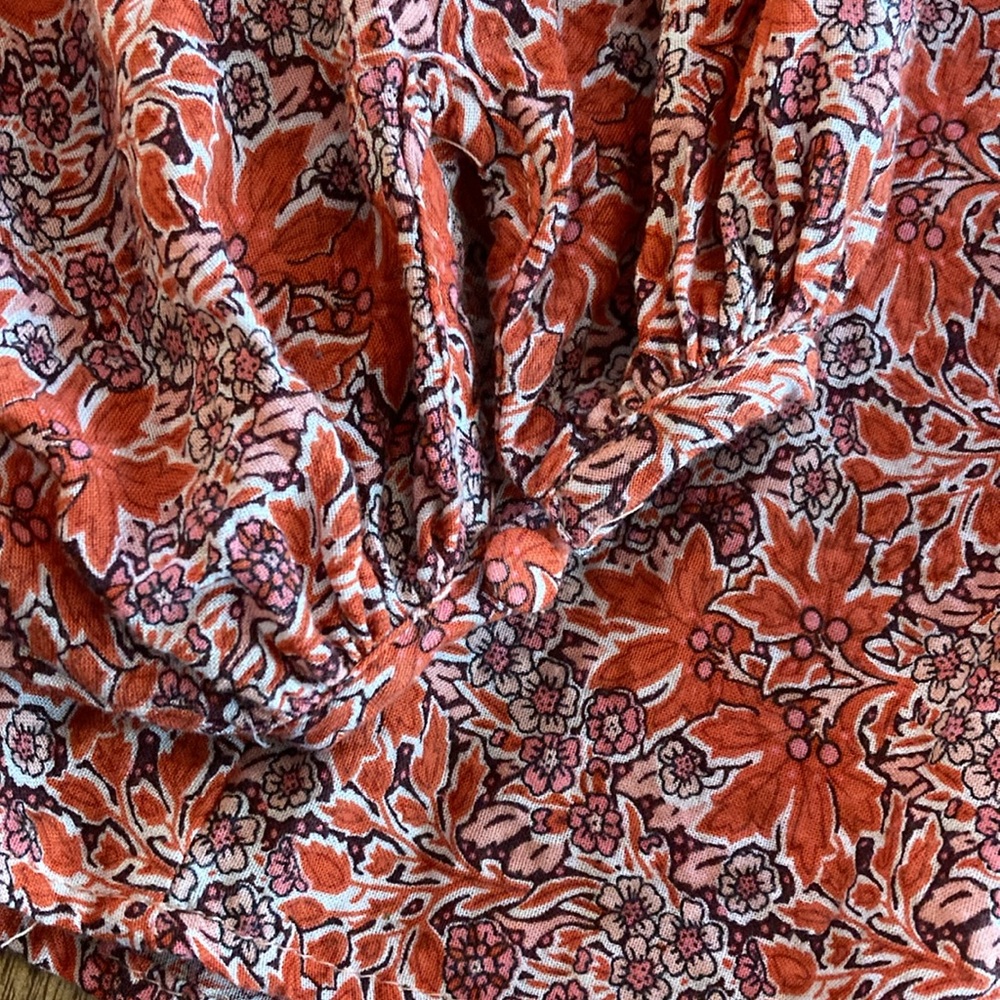 Solitaire Flowy Top - Picture 3 of 4